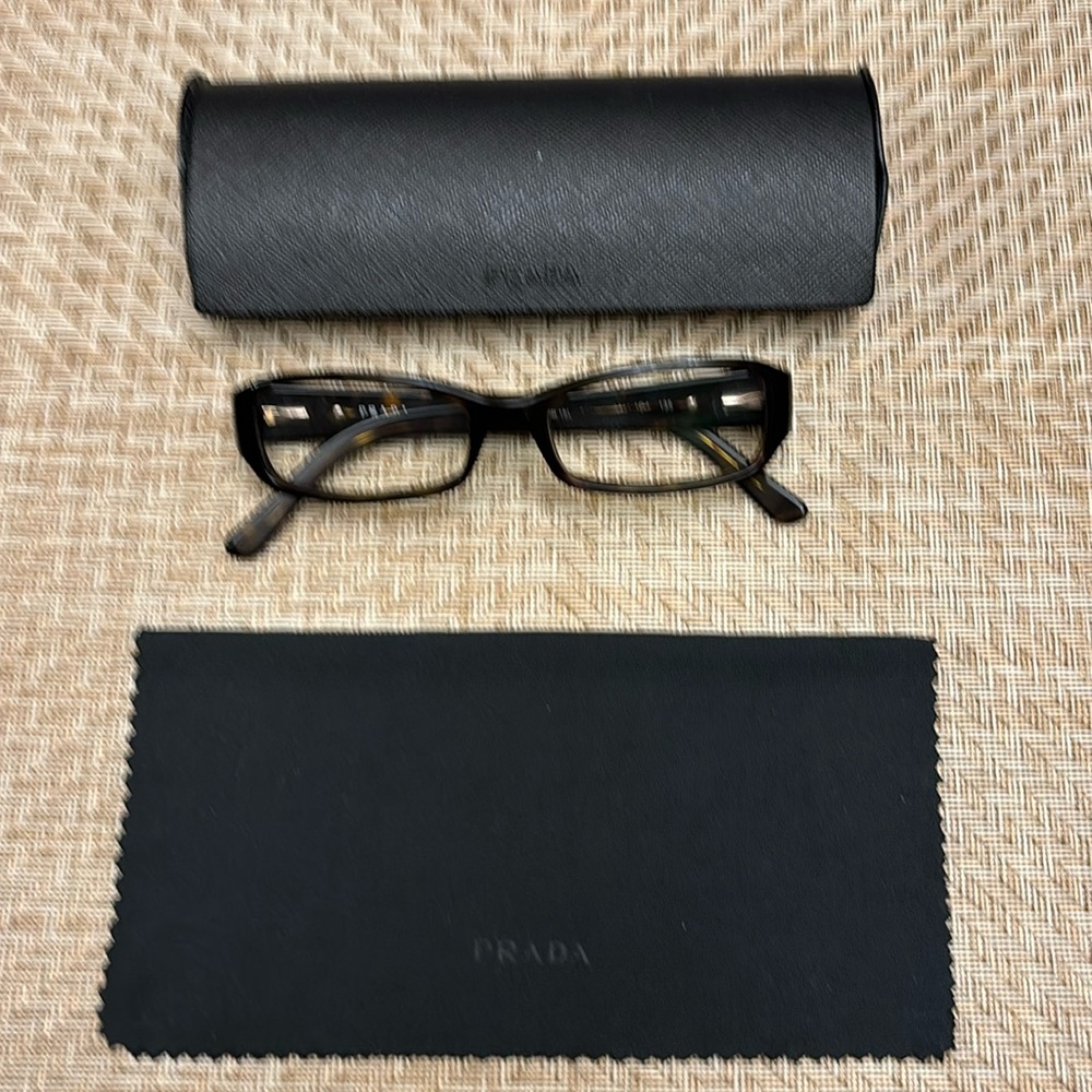 Prada eye glasses with case